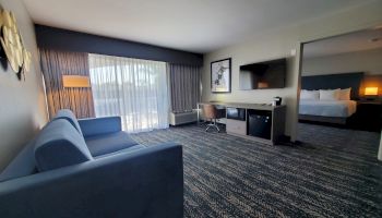 Hourglass Hotel, Ascend Hotel Collection