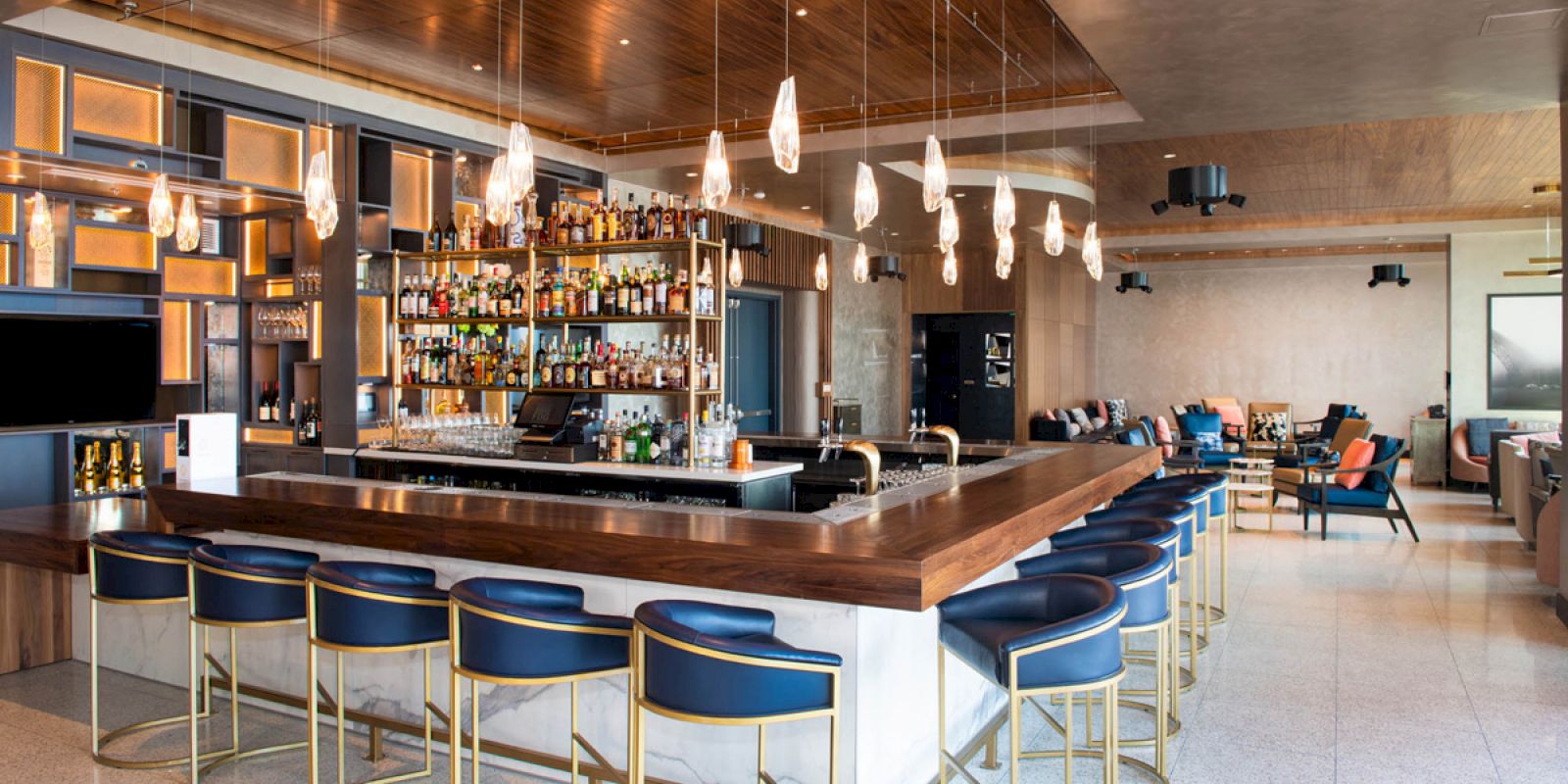 Hourglass Hotel, Ascend Hotel Collection