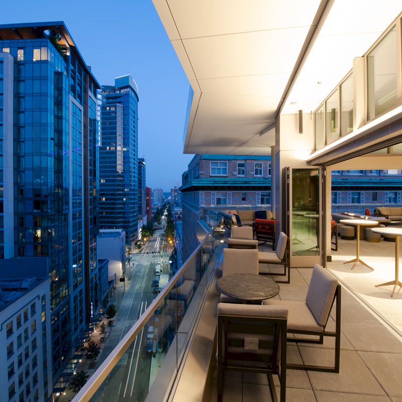 Hourglass Hotel, Ascend Hotel Collection