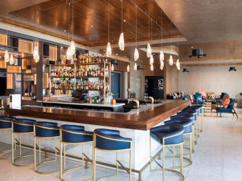 Hourglass Hotel, Ascend Hotel Collection