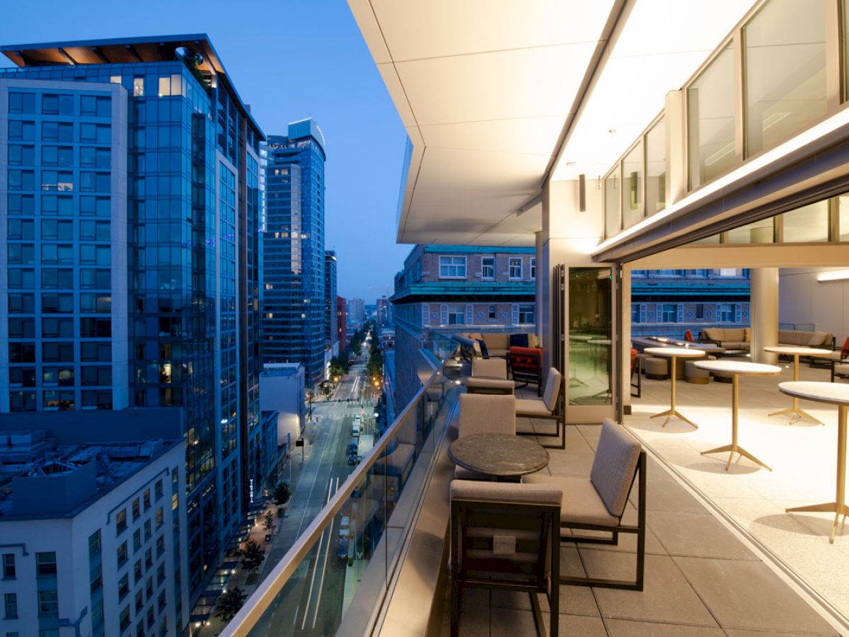 Hourglass Hotel, Ascend Hotel Collection