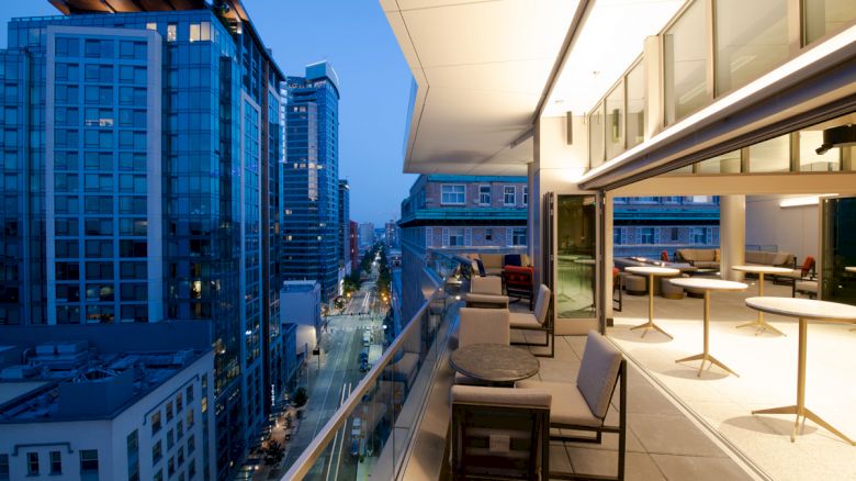 Hourglass Hotel, Ascend Hotel Collection